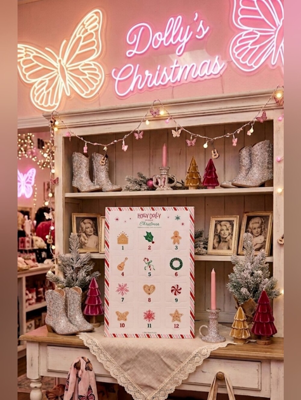 NWT Holly Dolly 12 Days of Christmas Candle Advent Calendar 1.2oz Each